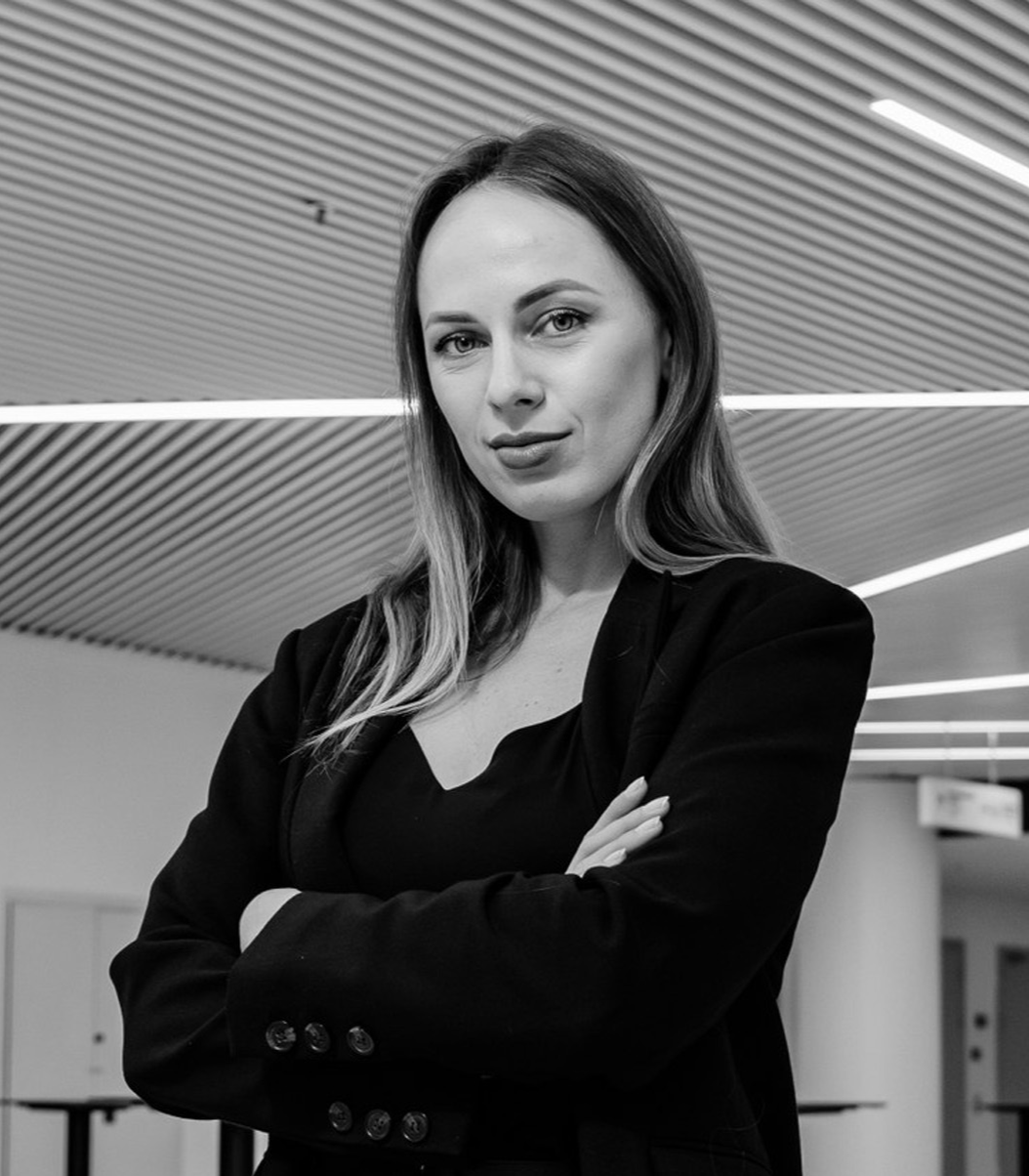 Яна Замятина